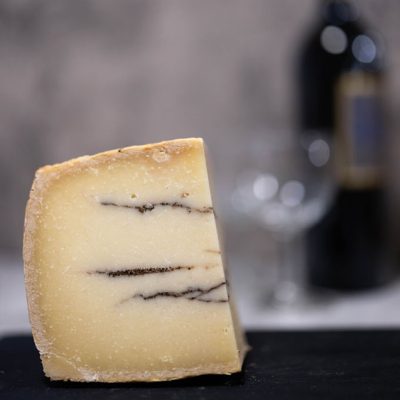 Pecorino Sardo al tartufo, La Fromagerie
